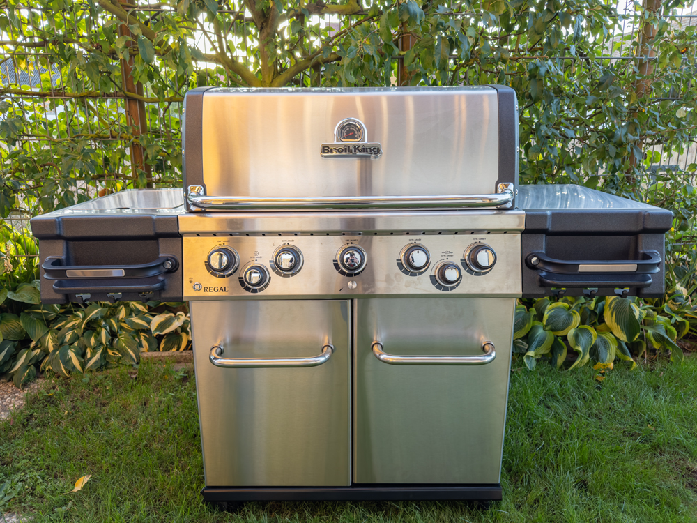 Broil King Gasgrill mit Sizzle Zone